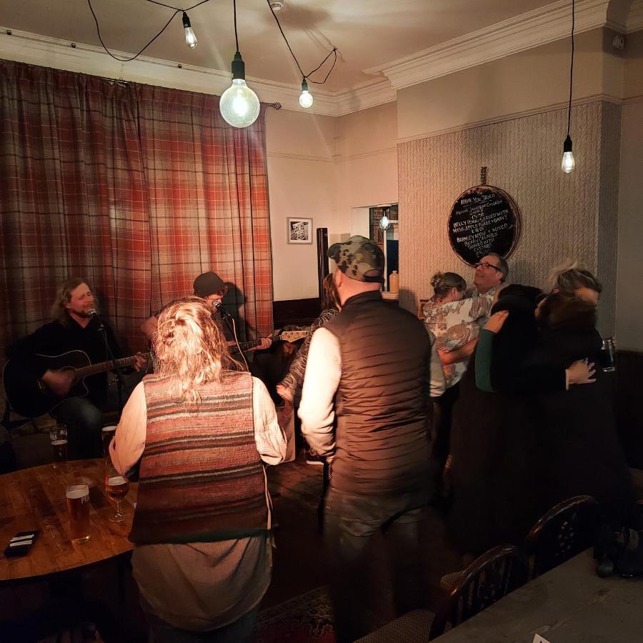 Trawden Arms Community Owned Pub Hotel Winewall Kültér fotó